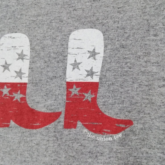 Delta YALL Short Sleeve Cowboy Boot Grey T-Shirt, Size Medium - Picture 3 of 10